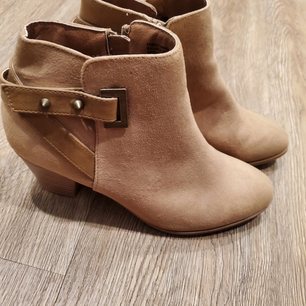 Booties - Picture 2 of 10
